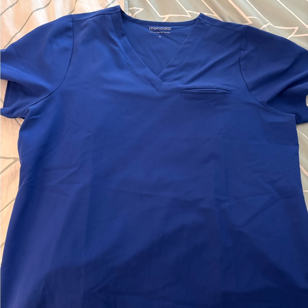 Mandala Women's Royal Blue V-Neck scrub Tee and jogger pants